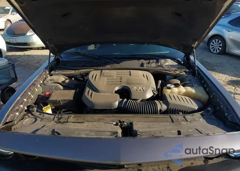 2021 Dodge Challenger Sxt z USA, uszkodzony, nr VIN 2C3CDZAG2MH573716